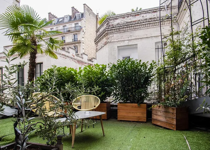 Hotel Des Batignolles Parigi