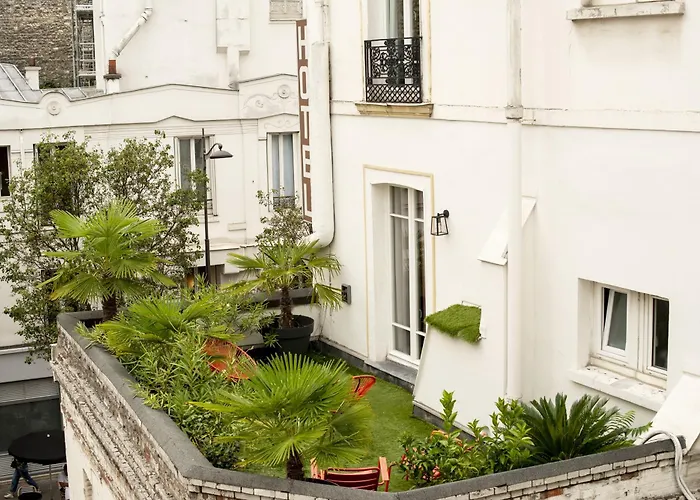 Hotel Des Batignolles Parigi